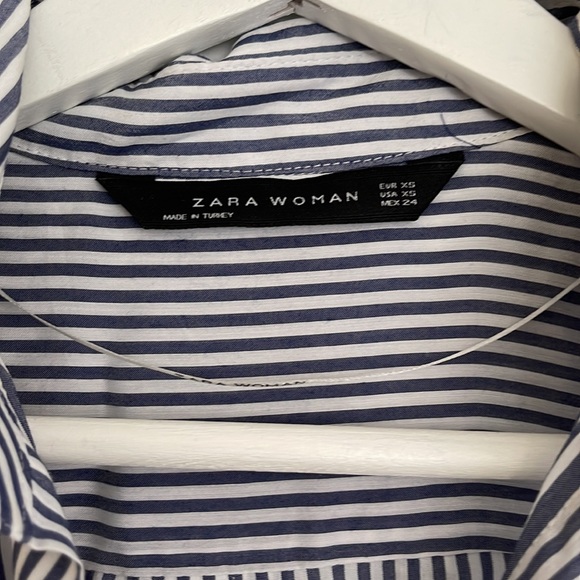 Zara V neck blouse - Picture 2 of 4